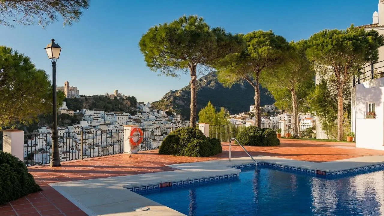 Dream Views Holiday Home Casares 0*,  España